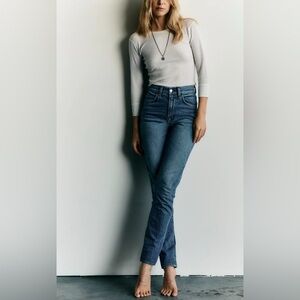 Imogene + Willie Elizabeth Jeans in Dark Wash